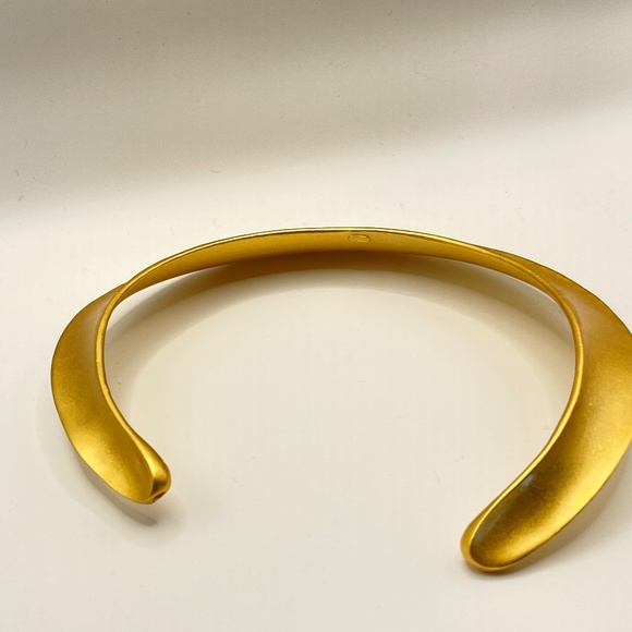 Vintage Anne Klein Signed Matte Gold Modernist Collar Choker Necklace - Picture 5 of 9